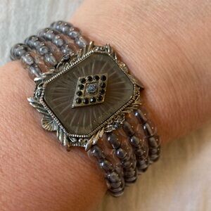 Faux‎ Camphor Glass with Lucite Beads Stretch Bracelet Vintage